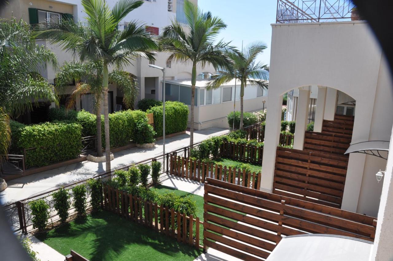 Lux Galatex Apartment Лимасол Екстериор снимка