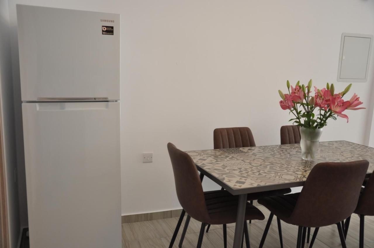 Lux Galatex Apartment Лимасол Екстериор снимка